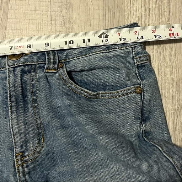 CAbi high straight jeans style 5309 - Picture 8 of 10